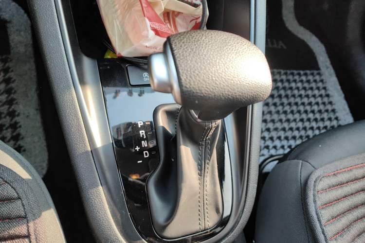 Used Kia Forte 2019 1.6L Automatic Fashion Edition China V Standard Gear Lever