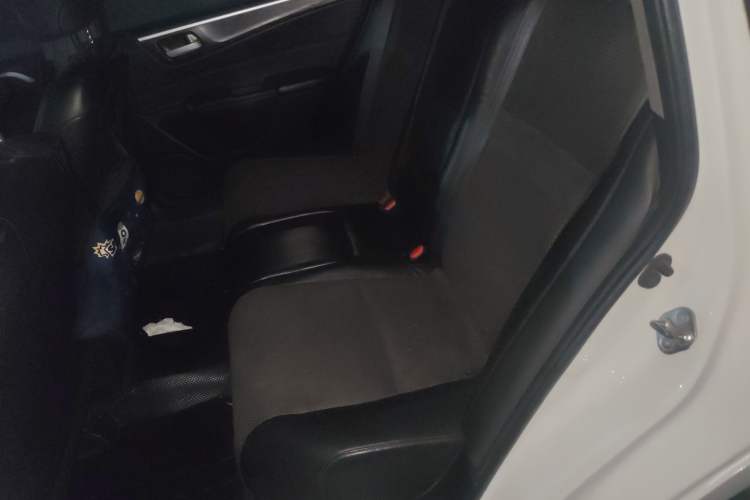 Used Honda Jade 2013 1.8L automatic Comfort version 5 seats