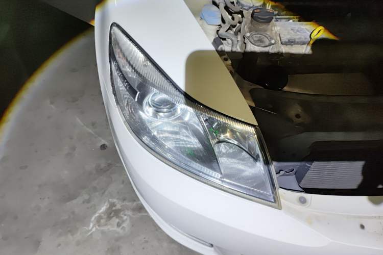 Used Skoda Octavia 2014 1.6L Automatic Yijie Edition Right Front Headlight