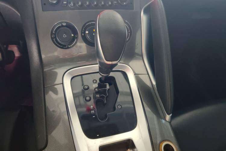 Used Peugeot 3008 2016 1.6THP Automatic Classic Edition