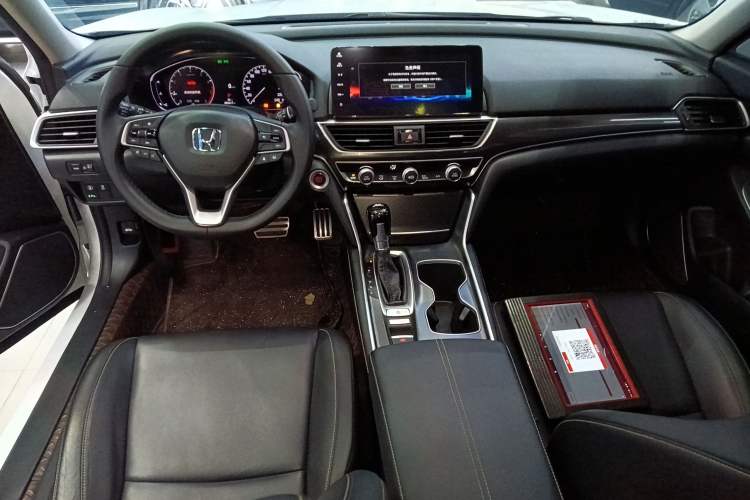 Used Honda Accord 2022 260TURBO Phantom Night · Prestige Edition Center Console