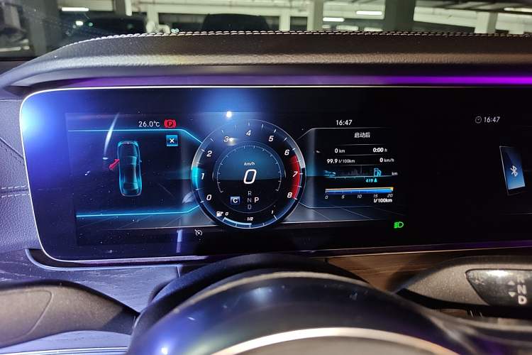 Used Mercedes-Benz E-Class 2019 Restyled E 300 L Sport Luxury Edition Instrument Cluster