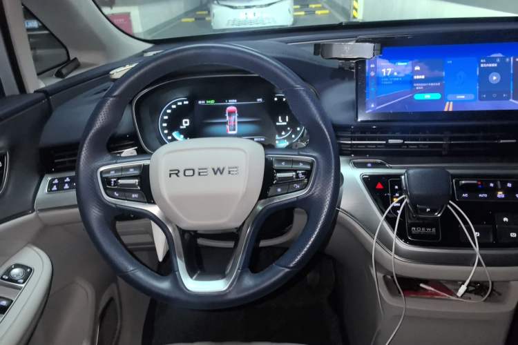 Used Roewe iMAX8 2022 400TGI Prestige Edition

