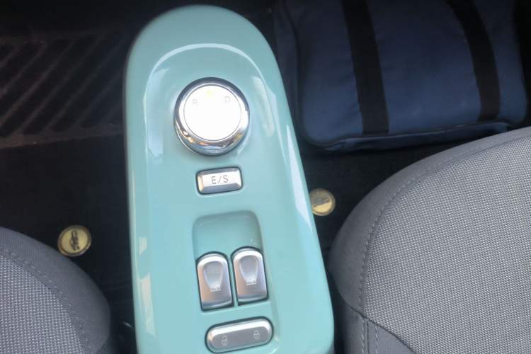 Used CHANGAN NEVO Lumin 2023 205km Xiangqin Version Gear Lever