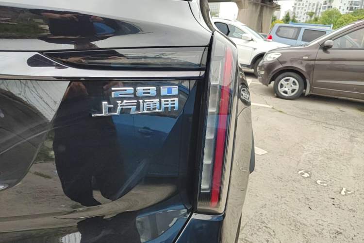 Used Cadillac XT5 2025 2.0T Luxury Version Right Rear Taillight