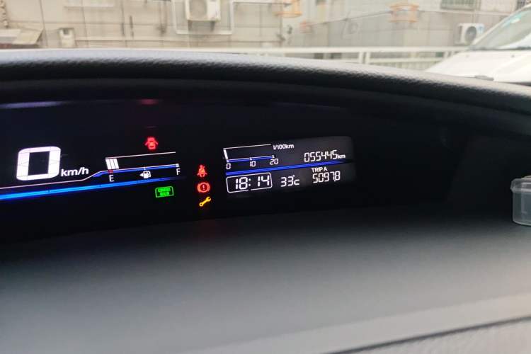 Used Honda Jade 2017 210TURBO CVT Fashion Edition 5-seater Odometer Close Up