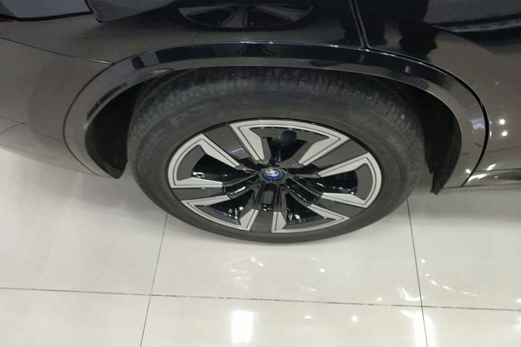 Used BMW iX3 2023 Leading Model