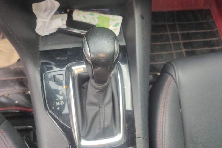 Used Mazda Mazda 3 Axela 2014 Sedan 1.5L Automatic Luxury Model
