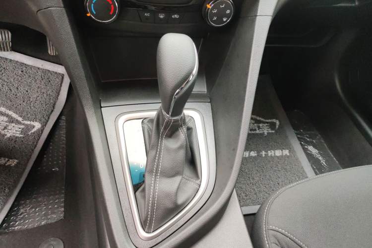 Used Buick GT 2021 Revised Version Flagship 1.5L Automatic Entry-Level Trim Gear Lever