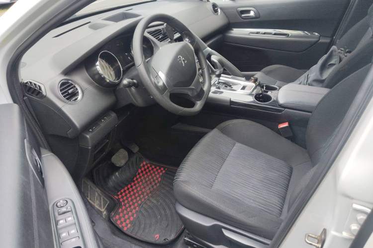 Used Peugeot 3008 2015 2.0L Automatic Classic Edition Left Front Seat