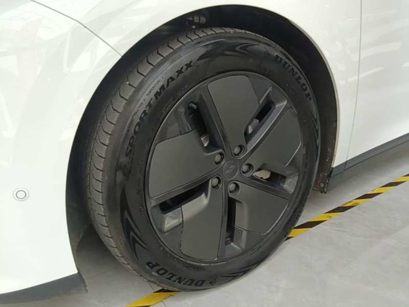 Used Li Auto i6 2025 Model Two-Wheel-Drive Standard Type — 22