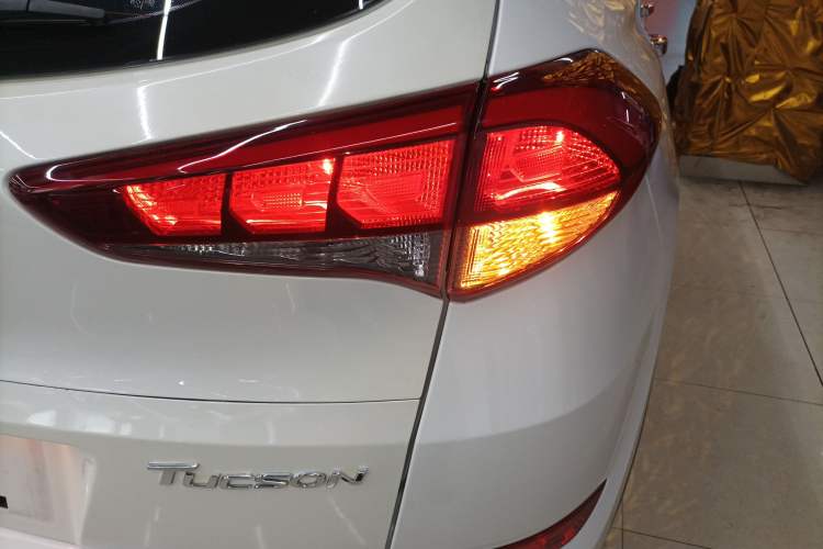 Used Hyundai Tucson 2015 1.6T Dual-Clutch Two-Wheel-Drive Smart Model
