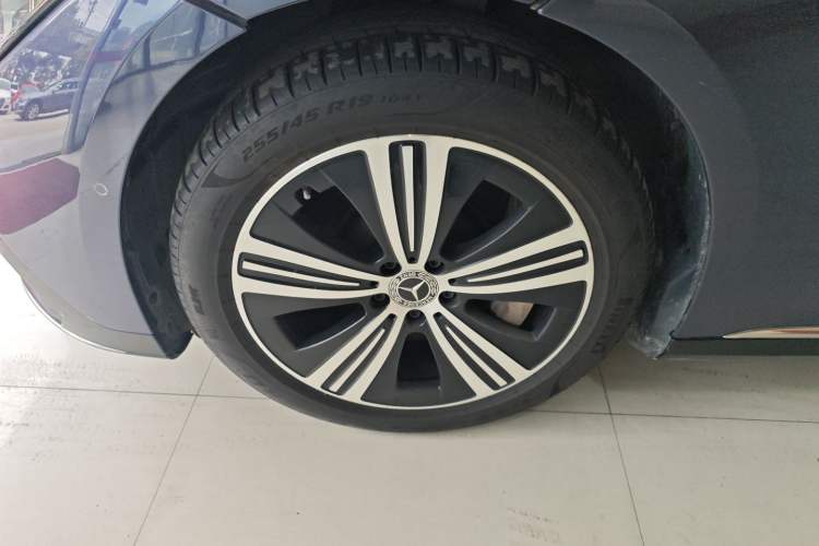 Used Mercedes-Benz EQE 2022 350 Luxury Edition Exterior 1