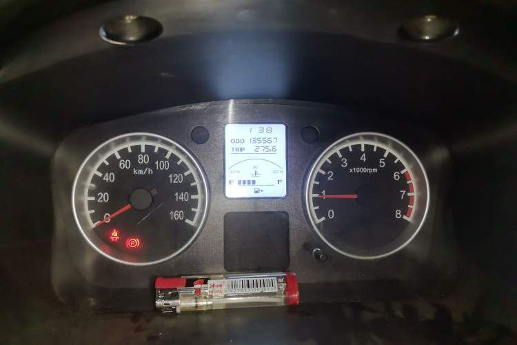 Used Jinbei Hiace X30 2013 1.3L Standard Version Odometer Close Up