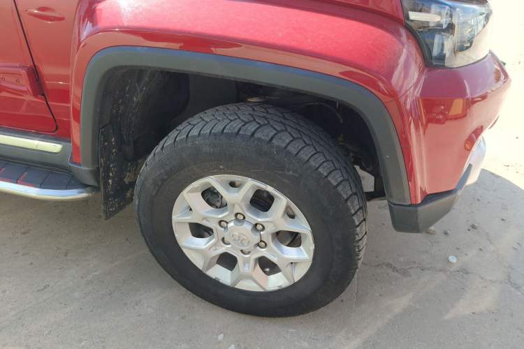 Used BAIC Off-Road BJ40 2018 PLUS 2.0D Manual Four-Wheel Drive Prestige Model China V Emission Standard Right Front Wheel Hub