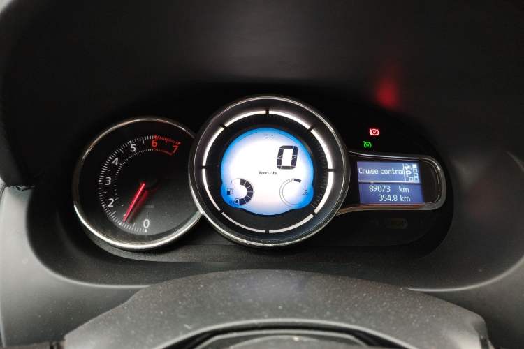 Used Renault Fluence 2015 2.0L Standard Edition
