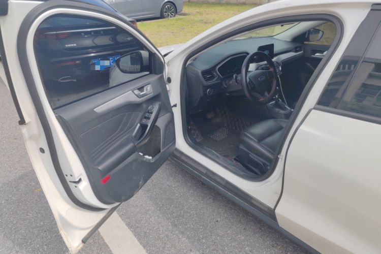 Used Ford Focus 2019 Hatchback 1.5L Automatic Sharp Edition China V Standard Driver Seat