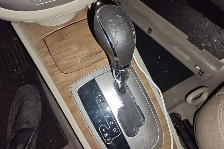 Used Buick Excelle 2015 1.5L Automatic Classic Model Gear Lever