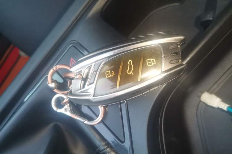 Used Roewe i5 2023 1.5L Manual Comfort Edition
