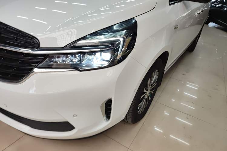 Used Buick GL8 2021 Land Cruiser Executive 652T Premium Model