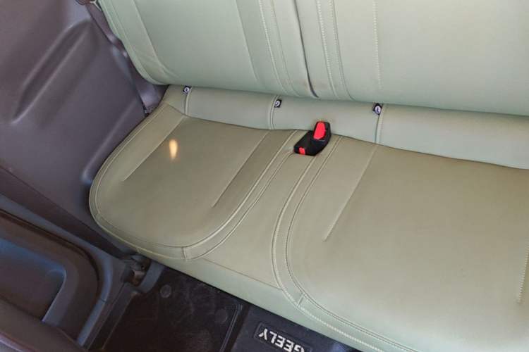 Used Geely Galaxy Panda 2024 200km Panda Rider Left Rear Seat