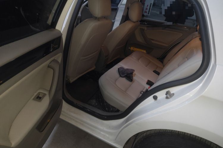 Used Volkswagen Bora 2014 1.6L Automatic Fashion Model