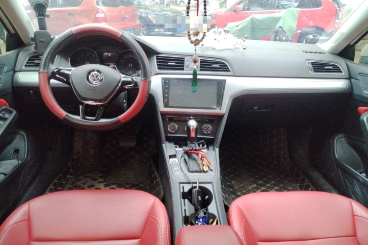 Used Volkswagen Lamando 2017 230TSI DSG Fashion Edition Center Console