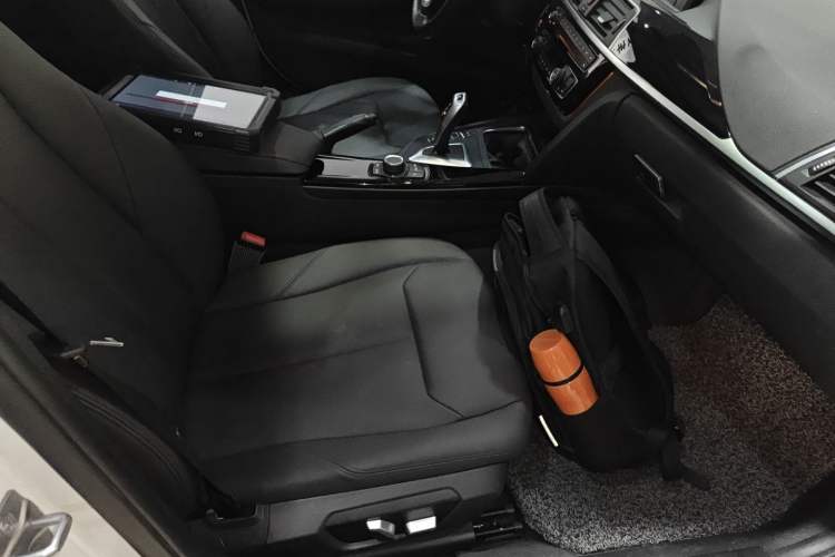 Used BMW 3 Series 2017 320Li Fashion Model
