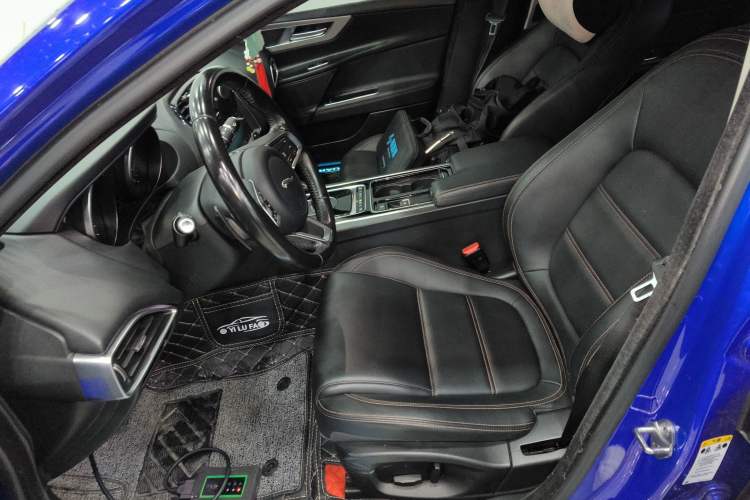 Used Jaguar XEL 2019 2.0T 200 PS Luxury Edition Left Front Seat