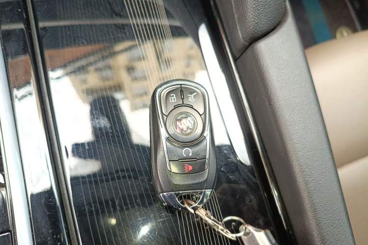 Used Buick Enclave 2022 652T 4x4 Prestige Flagship 7-Seater Vehicle Key