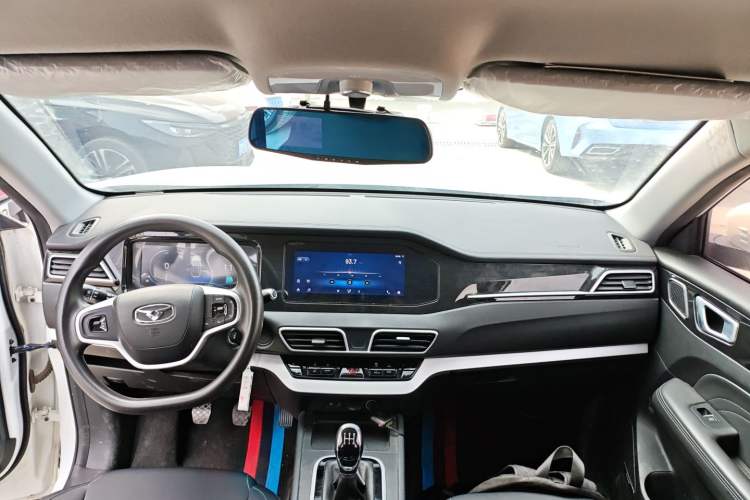 Used Cowin Xuanjie 2020 Revised Version 1.5L Manual - Yue Center Console