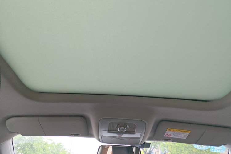 Used Roewe RX5 2019 20T Two-Wheel Drive Automatic 4G Connected Platinum Edition