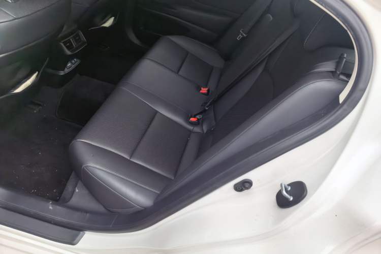 Used Lexus ES 2020 200 Excellence Edition Left Rear Seat
