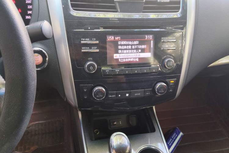 Used Nissan Teana 2015 2.0L XL Upper Champions League Tech Edition Audio And AC Panel