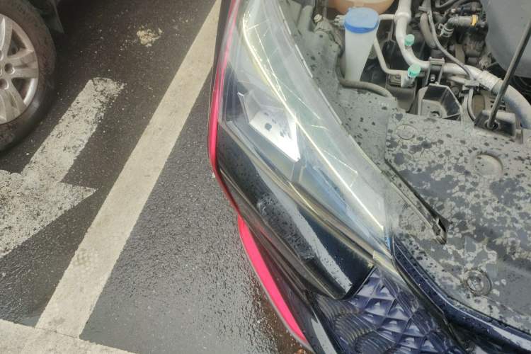 Used Dongfeng Aeolus Yixuan GS 2021 230T Automatic Star-Chasing Warrior Edition Right Front Headlight