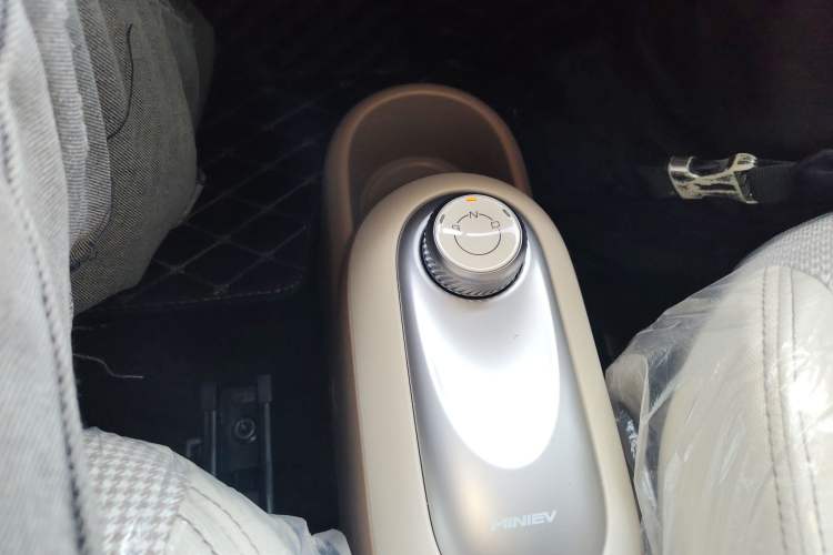 Used Wuling Hongguang MINIEV 2025 Four-Door Version Advanced Edition