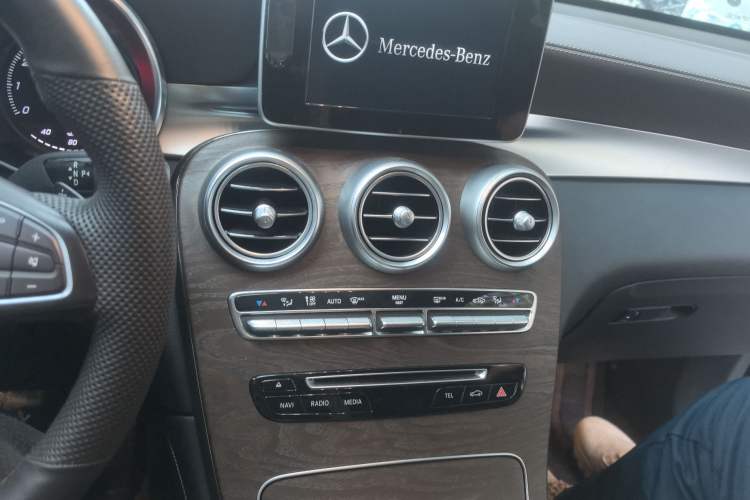 Used Mercedes-Benz GLC 2019 GLC 300 L 4MATIC Dynamic Model