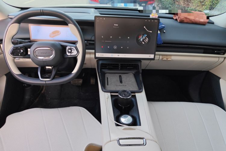 Used Lynk & Co 07 2024 EM-P 126 Long-Range Halo