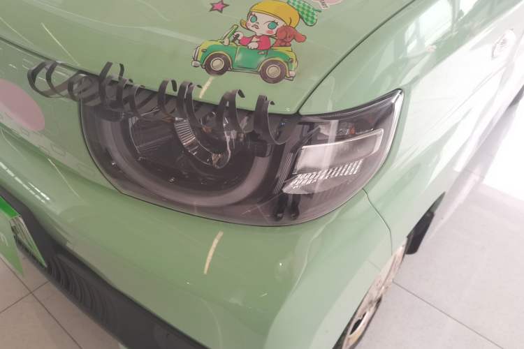 Used Chery QQ Ice Cream 2022 170km Sundae Phosphate Lithium-Ion
