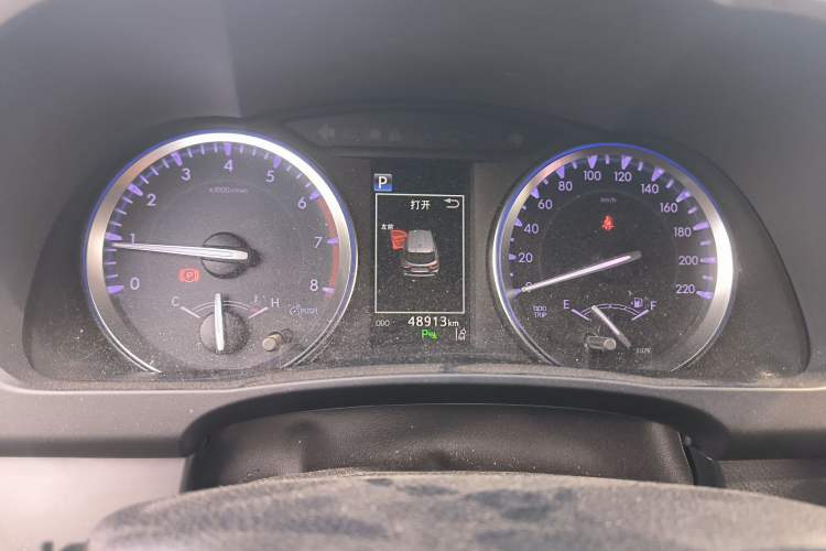 Used Toyota Highlander 2018 2.0T Four-Wheel Drive Luxury Edition 7 Seats China V Emission Standard Instrument Cluster