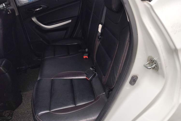 Used CHANGAN CS35 2015 1.6L Manual Luxury Model China IV Standard Left Rear Seat