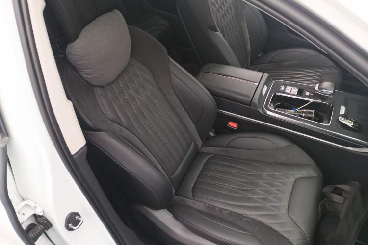 Used Hongqi HS5 2023 2.0T Qixiang Pro Edition