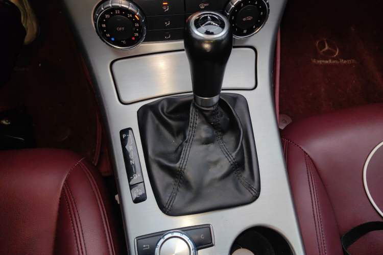 Used Mercedes-Benz SLK-Class 2011 SLK 200 Fashion Model Gear Lever