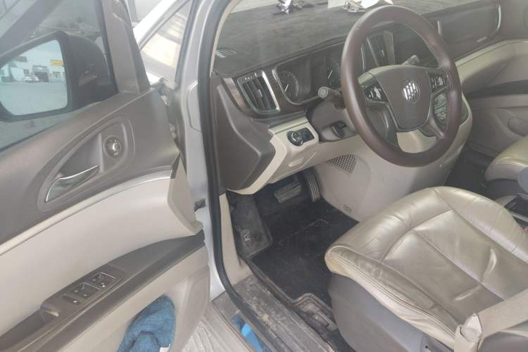 Used Buick GL8 2011 3.0L XT Luxury Business Flagship Edition
