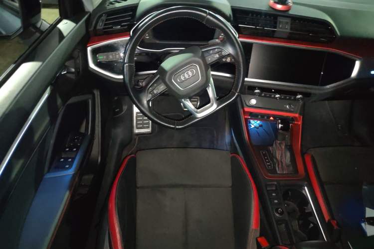 Used Audi Q3 2020 40 TFSI Fashion Dynamic Model