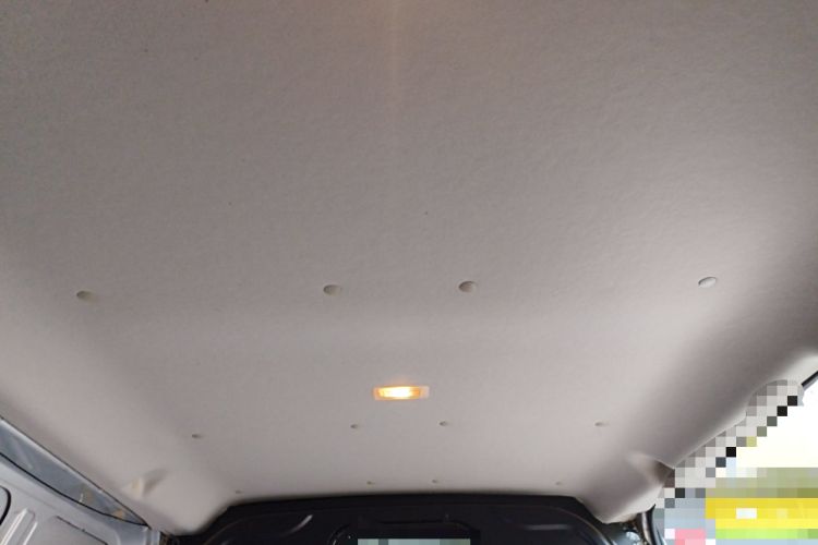 Used Ford Transit 2017 2.0T Diesel Van Short Wheelbase Low Roof China V Standard