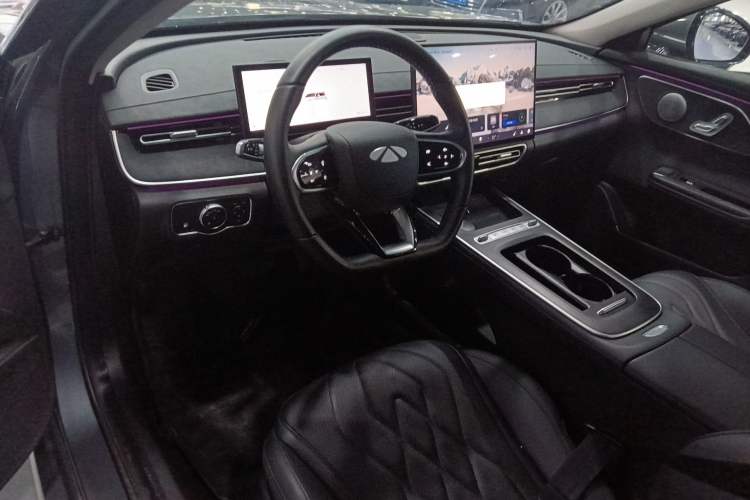 Used Chery Fengyun A8L 2025 1.5 TGDI 145 km Luxury Version