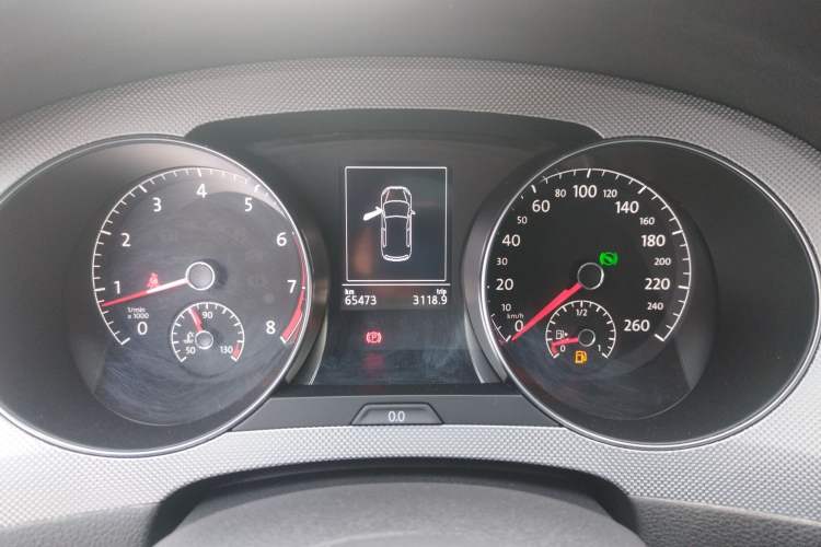 Used Volkswagen Golf Sportsvan 2016 230TSI Automatic Trend Edition Instrument Cluster