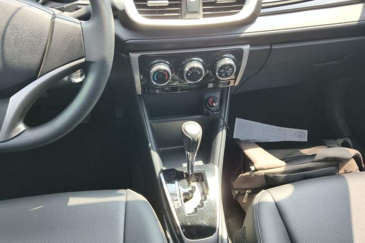 Used Toyota Vios 2019 1.5L CVT Smart Drive Edition Gear Lever