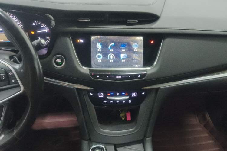 Used Cadillac XT5 2016 25T Luxury Model
